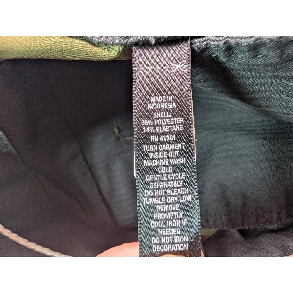 RLX Ralph Lauren Mens Golf Shorts 34 Green Bee Insect Print Performance Stretch